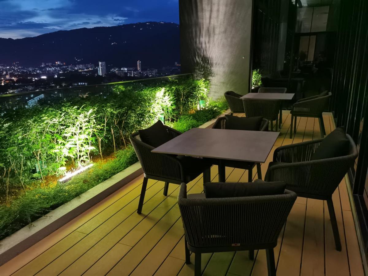Beacon Exec Suites# Msg Chair#Disney Hotstar George Town Buitenkant foto