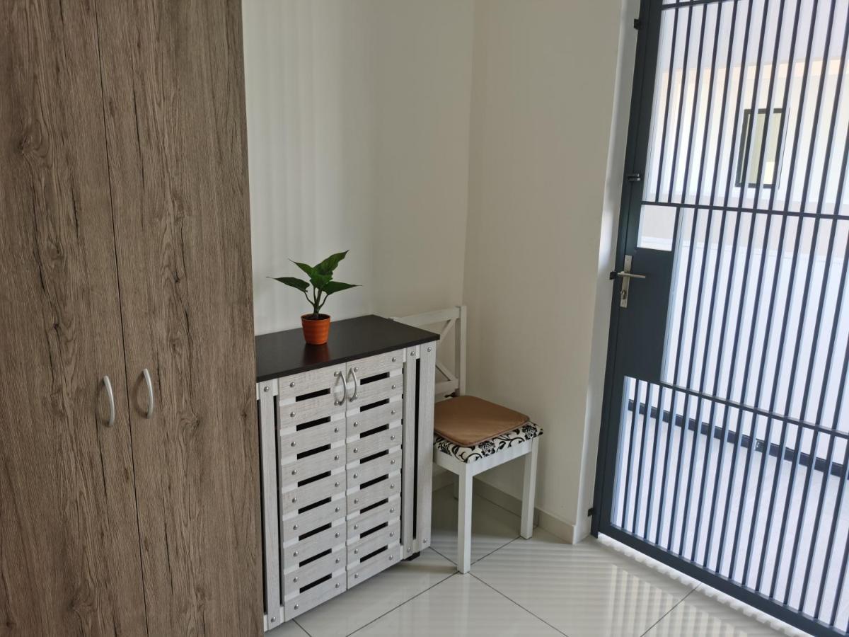 Beacon Exec Suites# Msg Chair#Disney Hotstar George Town Buitenkant foto