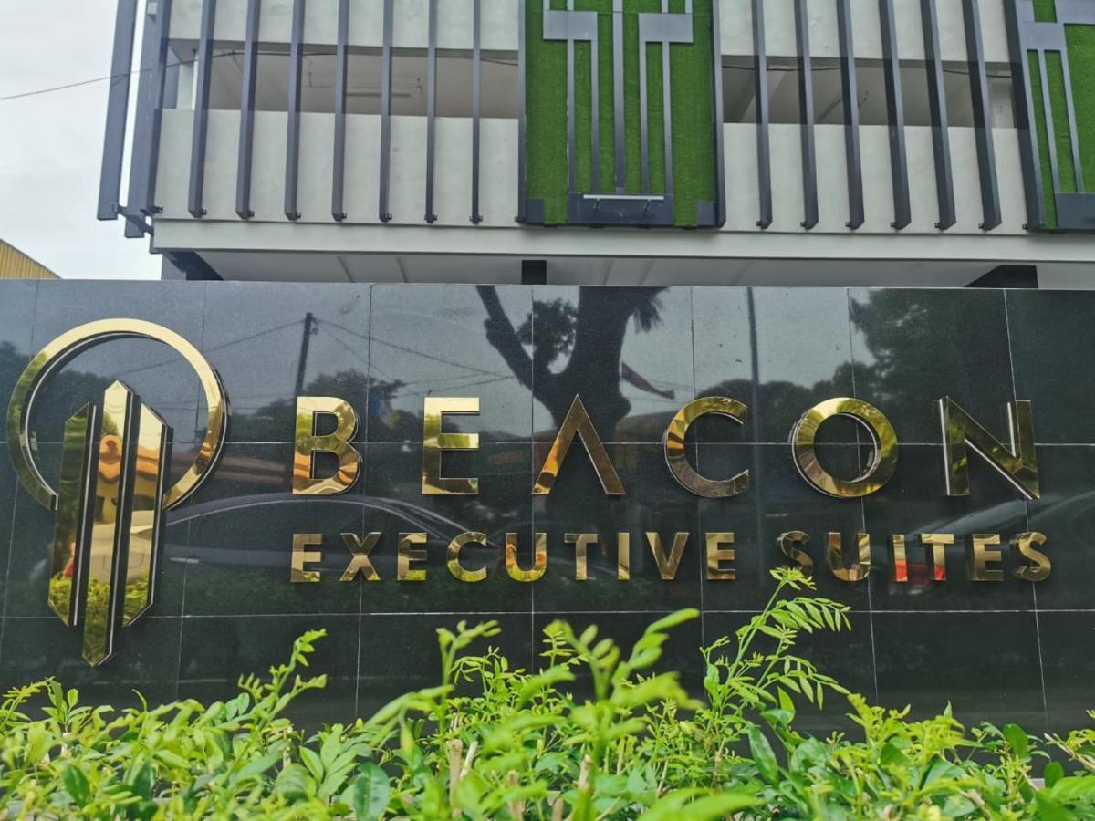 Beacon Exec Suites# Msg Chair#Disney Hotstar George Town Buitenkant foto