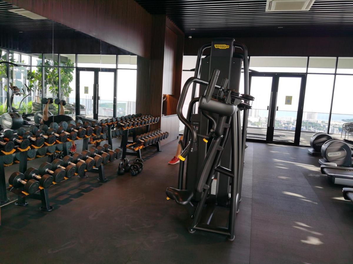 Beacon Exec Suites# Msg Chair#Disney Hotstar George Town Buitenkant foto