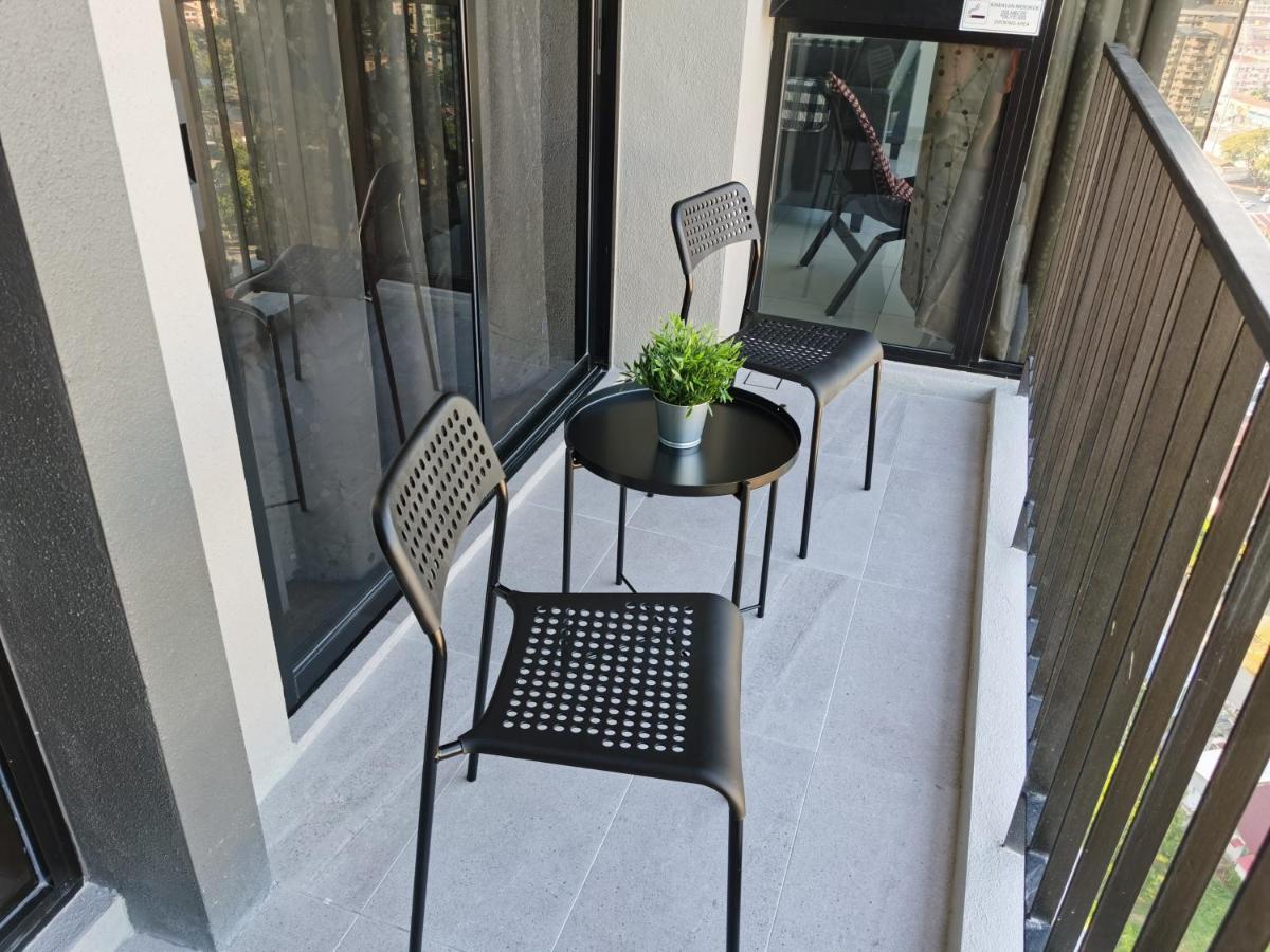 Beacon Exec Suites# Msg Chair#Disney Hotstar George Town Buitenkant foto