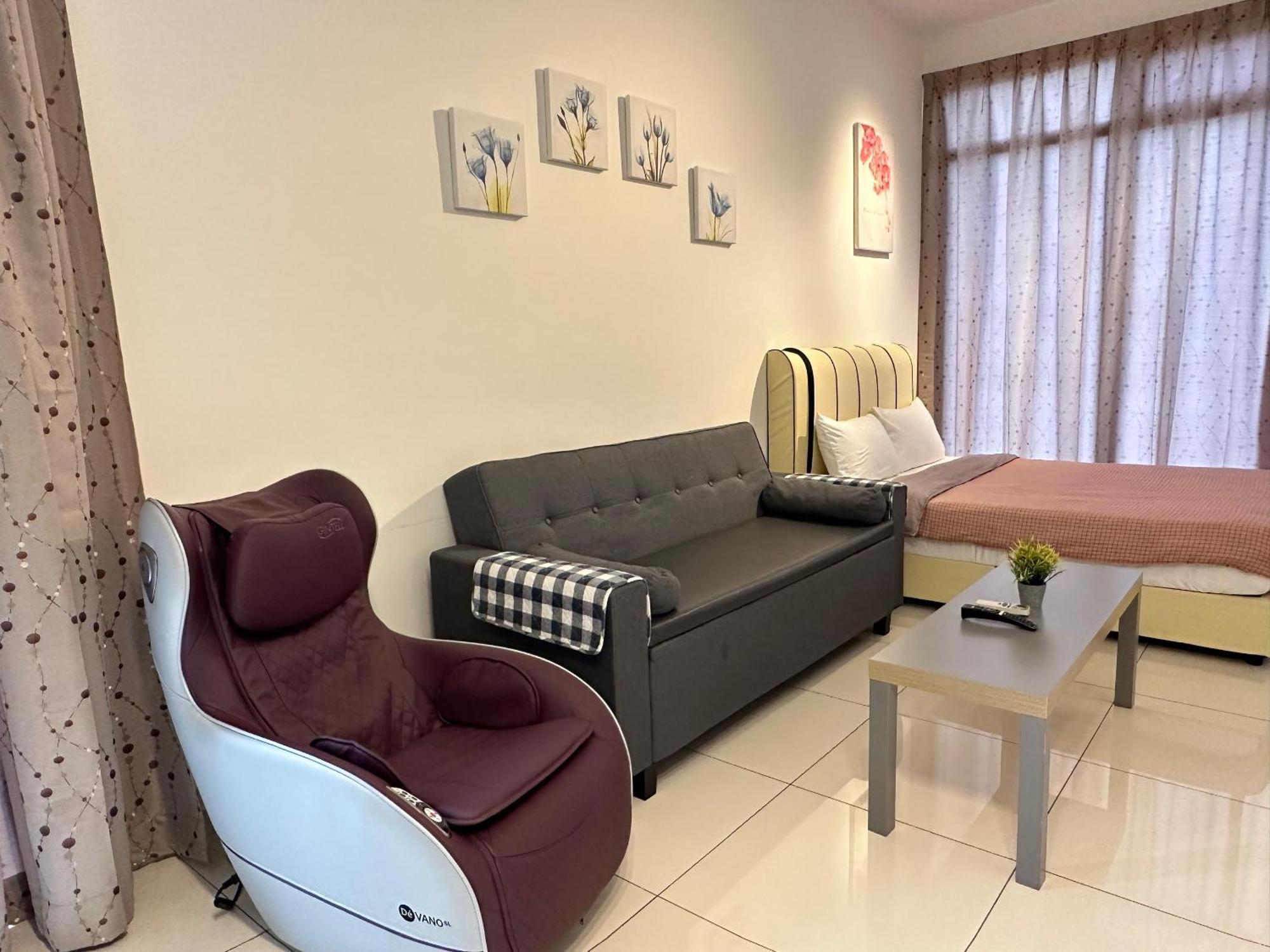 Beacon Exec Suites# Msg Chair#Disney Hotstar George Town Buitenkant foto